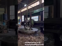 Macinatura con grandi torni verticali per flange ASME/ANSI B16.5/B16.47